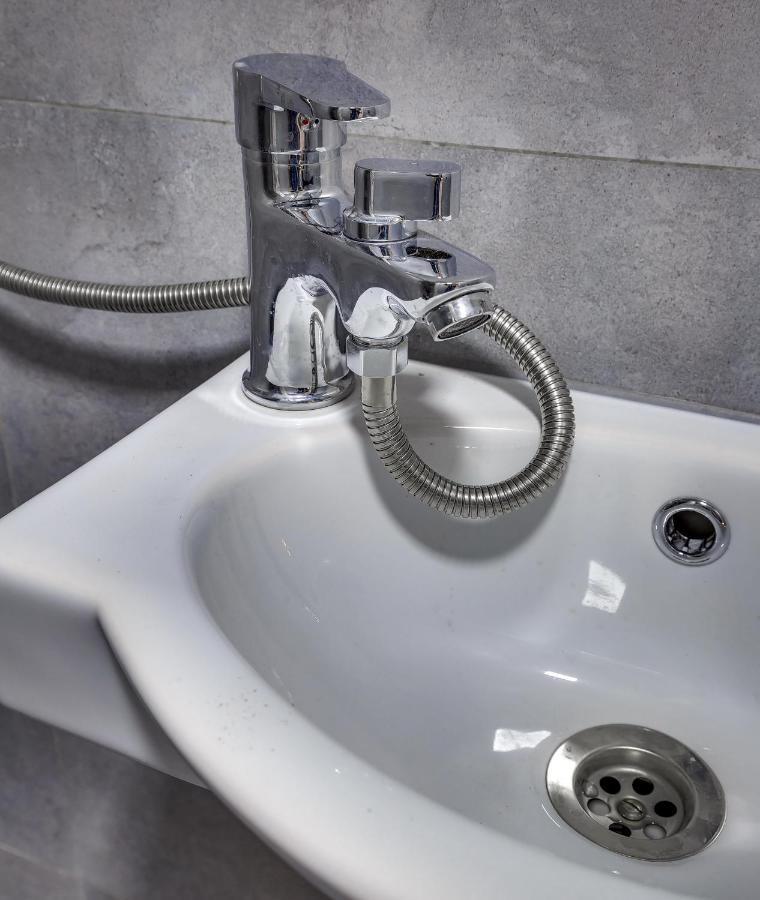 Yourhouse На Розыбакиева Утепова Недалеко От Меги Αλμάτι Εξωτερικό φωτογραφία