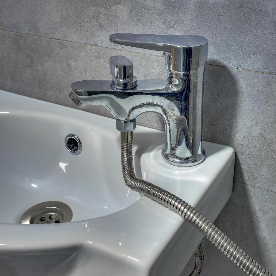 Yourhouse На Розыбакиева Утепова Недалеко От Меги Αλμάτι Εξωτερικό φωτογραφία